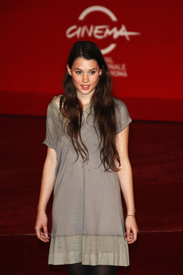 阿斯特丽德·伯格斯·弗瑞斯贝/Astrid Berges-Frisbey-3-55